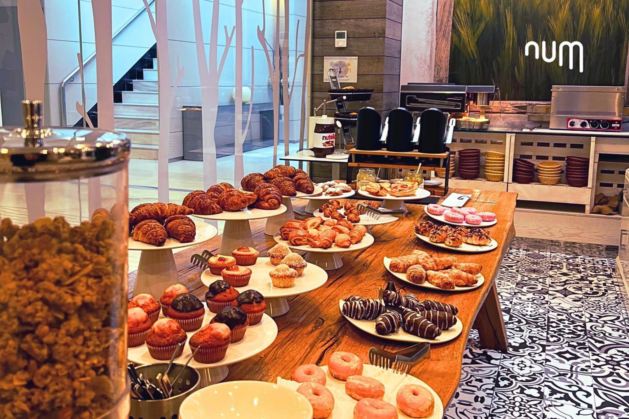 Num Hotel سالو المظهر الخارجي الصورة