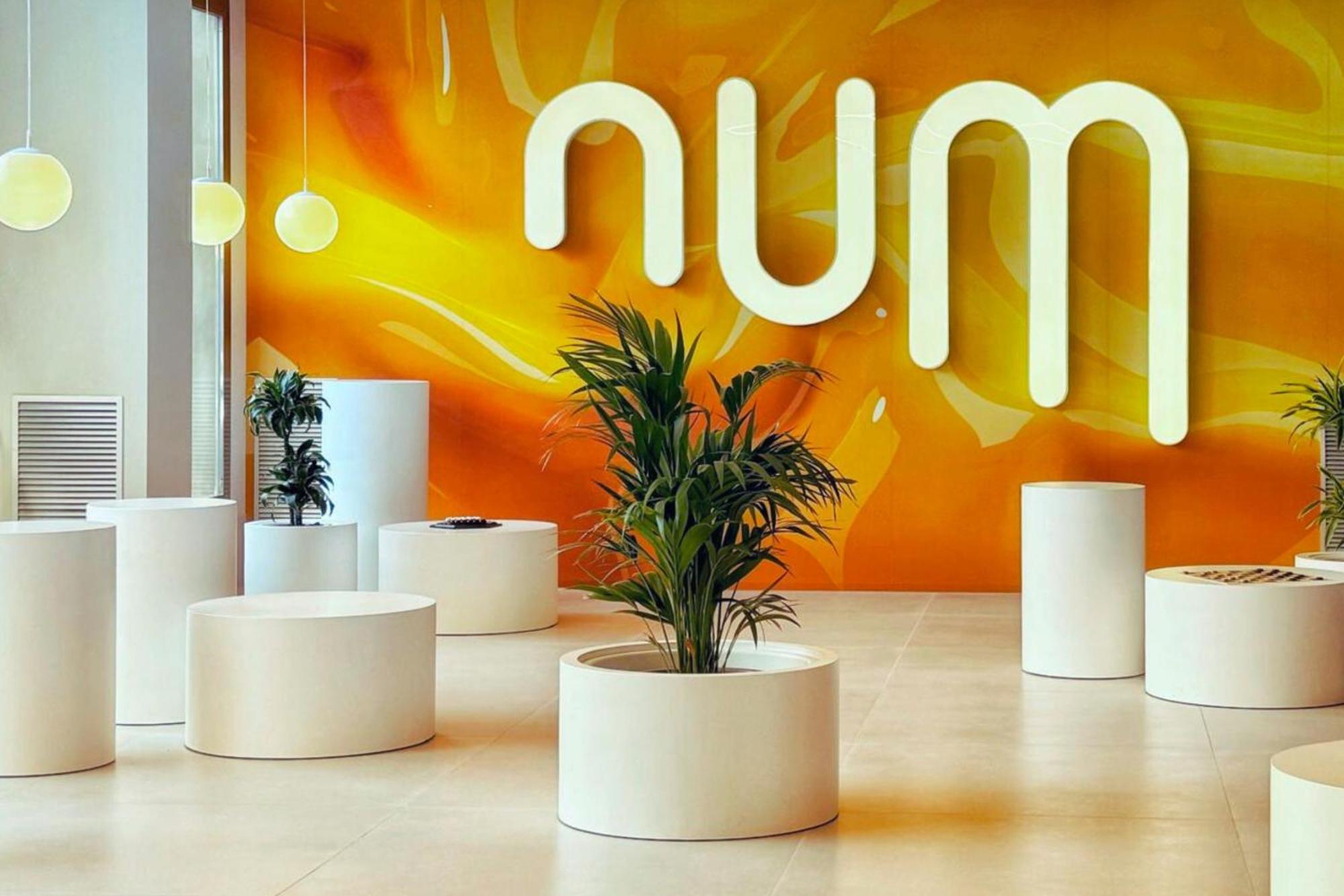Num Hotel سالو المظهر الخارجي الصورة