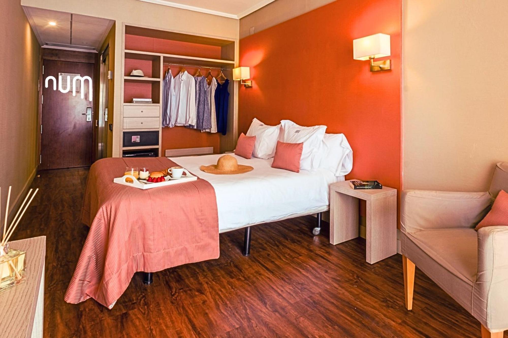 Num Hotel سالو المظهر الخارجي الصورة